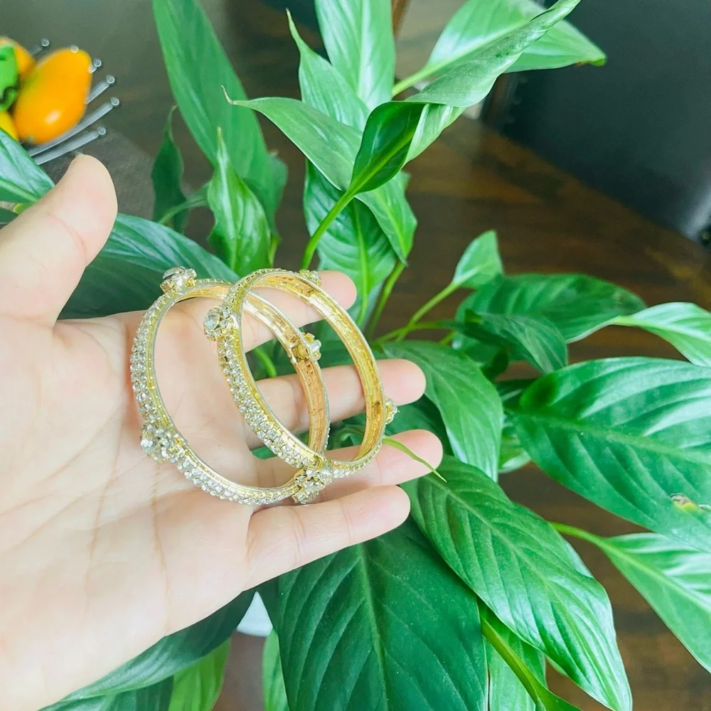 Bangles - Picture 1 of 8